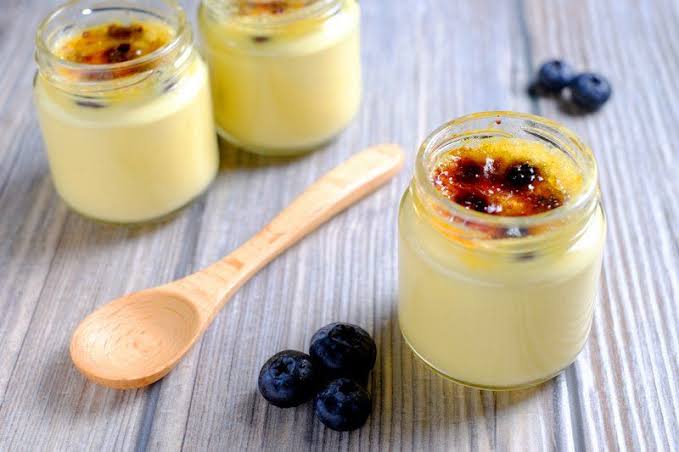 Creme Brulee With Blueberry