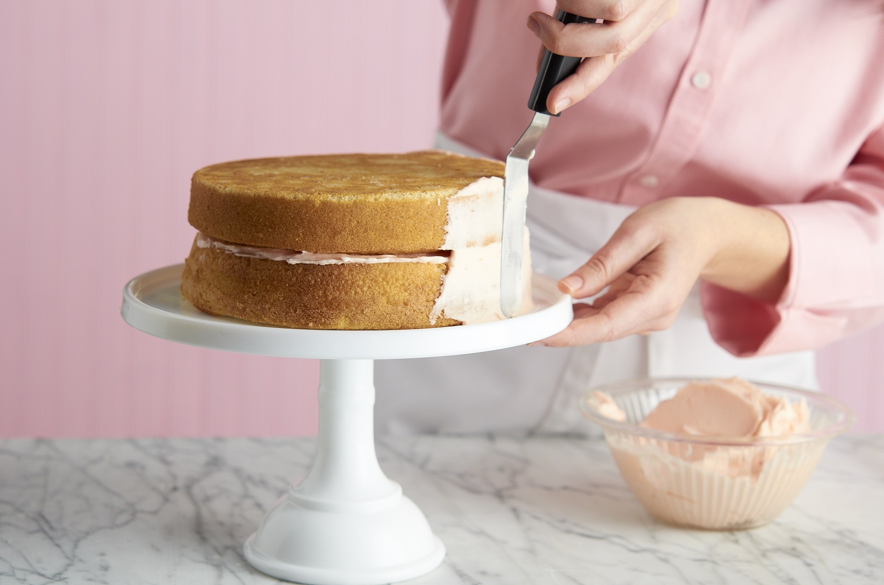 The Best Cake Scraper To Buy For Decorating Cakes